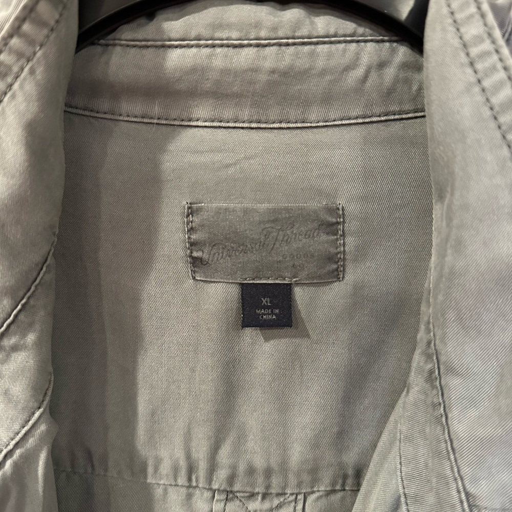 Universal Threads Button Down Shirt - image 3